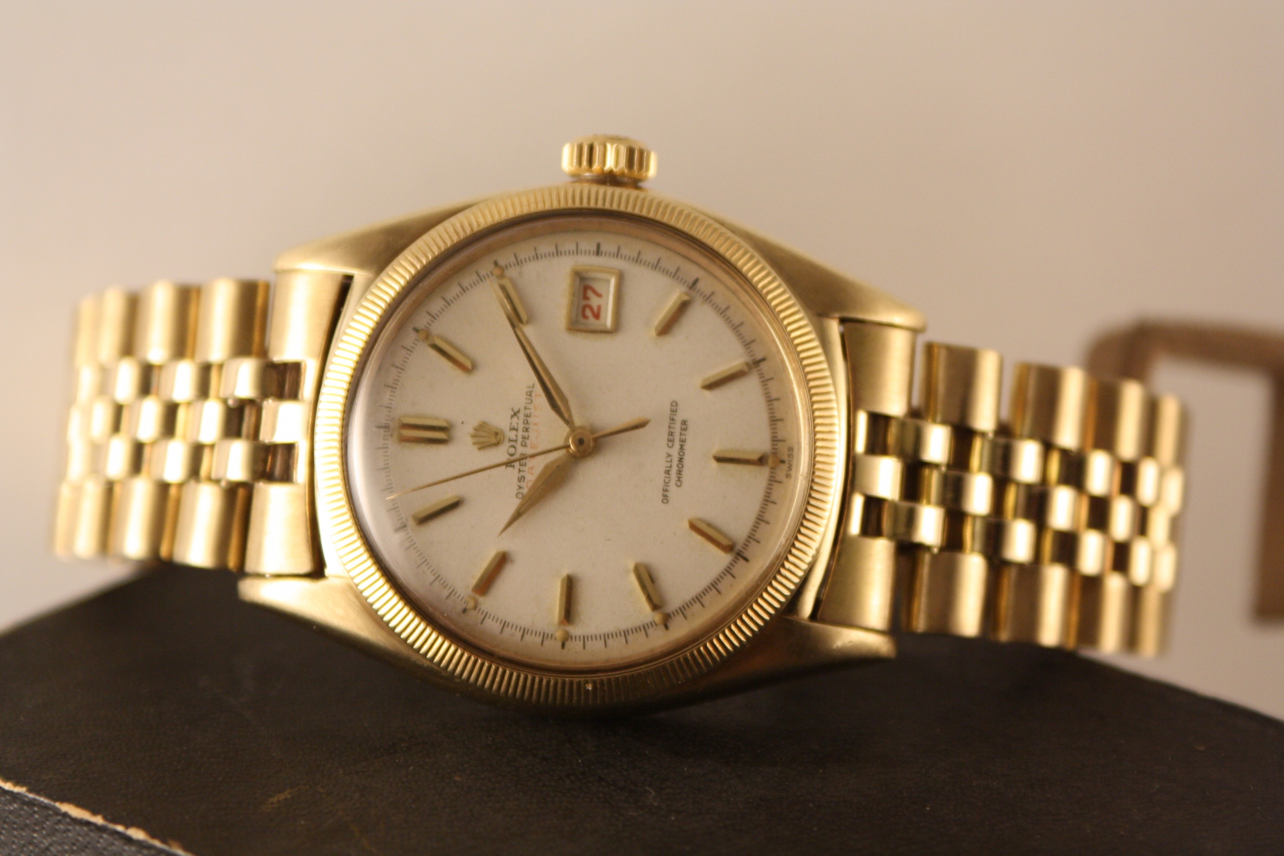 Rolex 6305 Yellow Gold 36mm 'Ovettone' from 1953 - VINTAGE TIMES AMSTERDAM