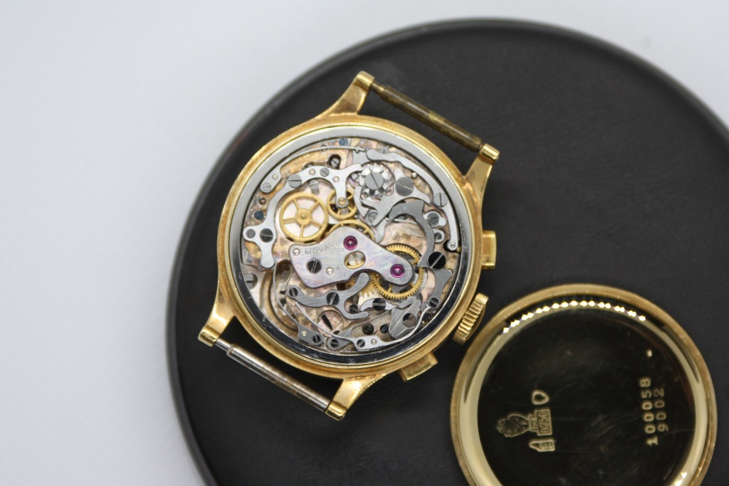 movado m90 chronograph movement 