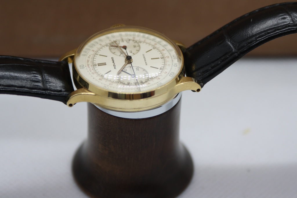 Movado m90 chronograph 32mm in yellow gold circa 1940
