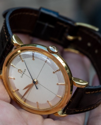 Omega Honeycomb dial super rare wristwatch