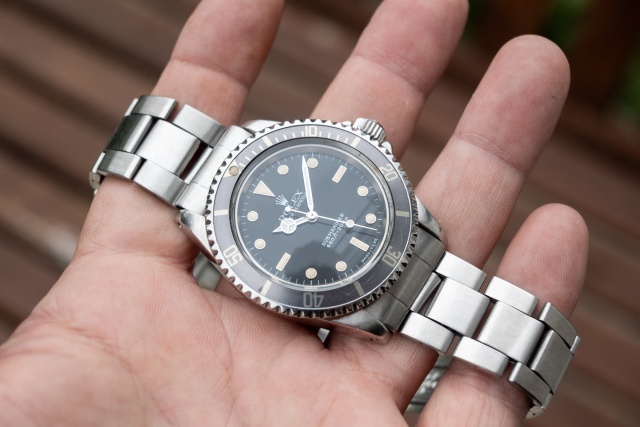 rolex submariner gloss dial